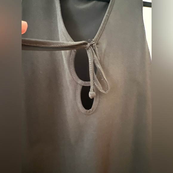 BCBGeneration keyhole bodysuit - Picture 3 of 4